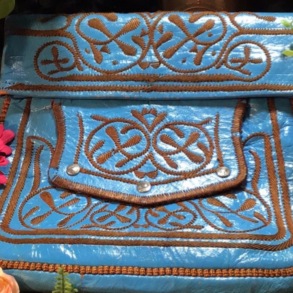 🥂 Vintage Handmade Leather Handbag